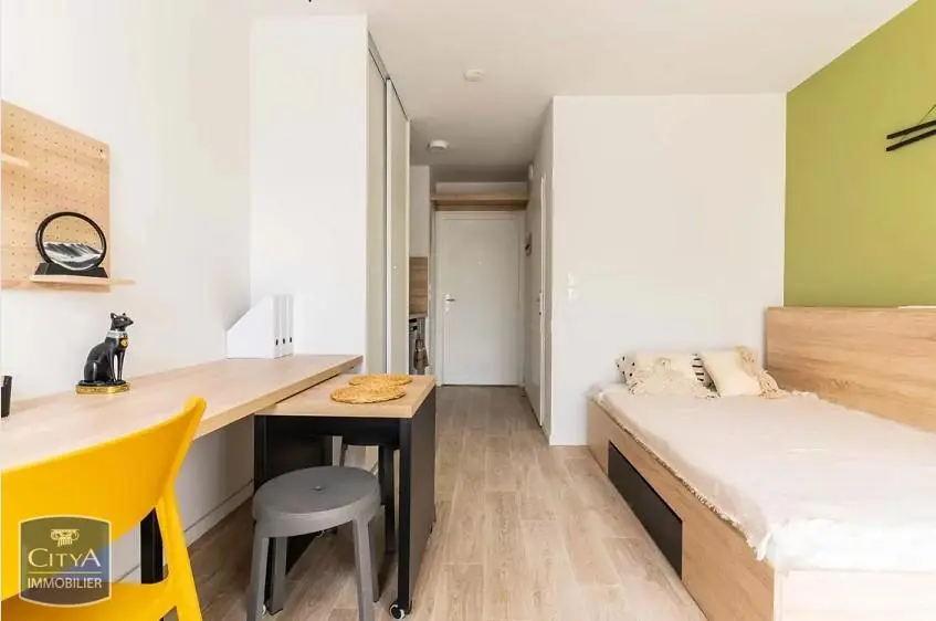 Photo 1 Appartement 1 pièce 18m²