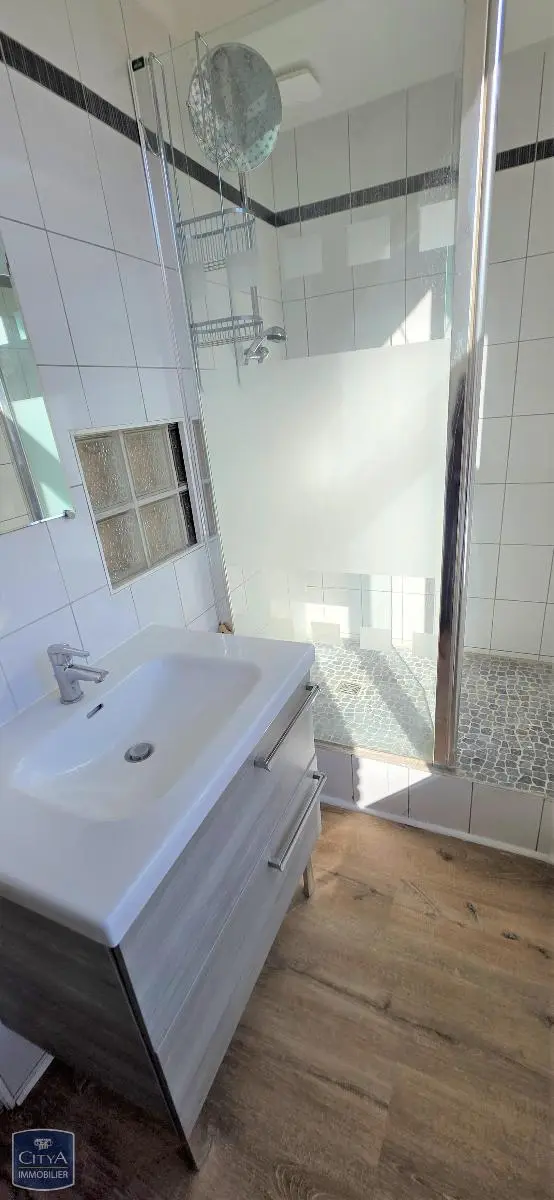 Photo 11 Immeuble 60m²