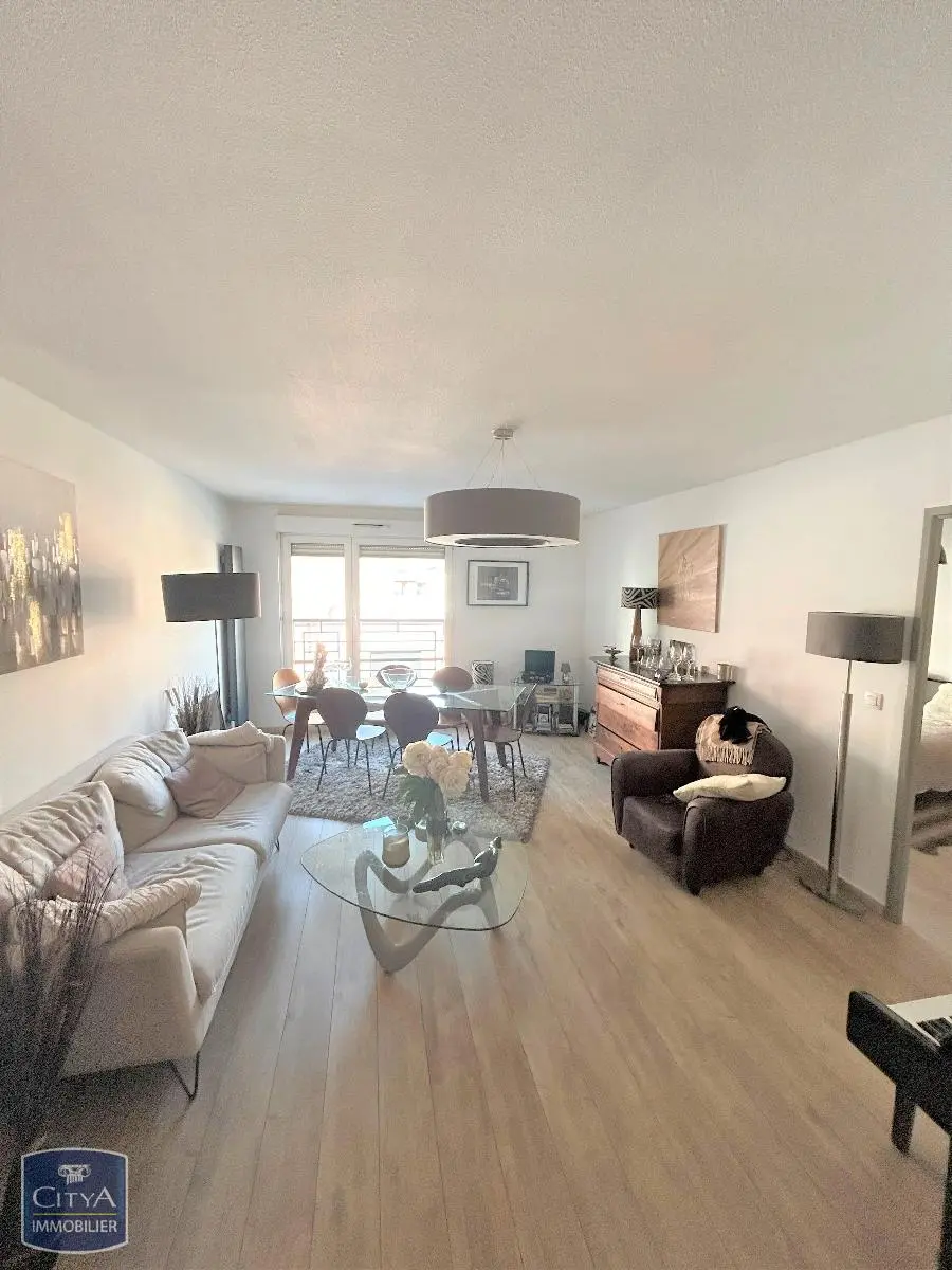 Photo 1 Appartement 4 pièces 79.81m²