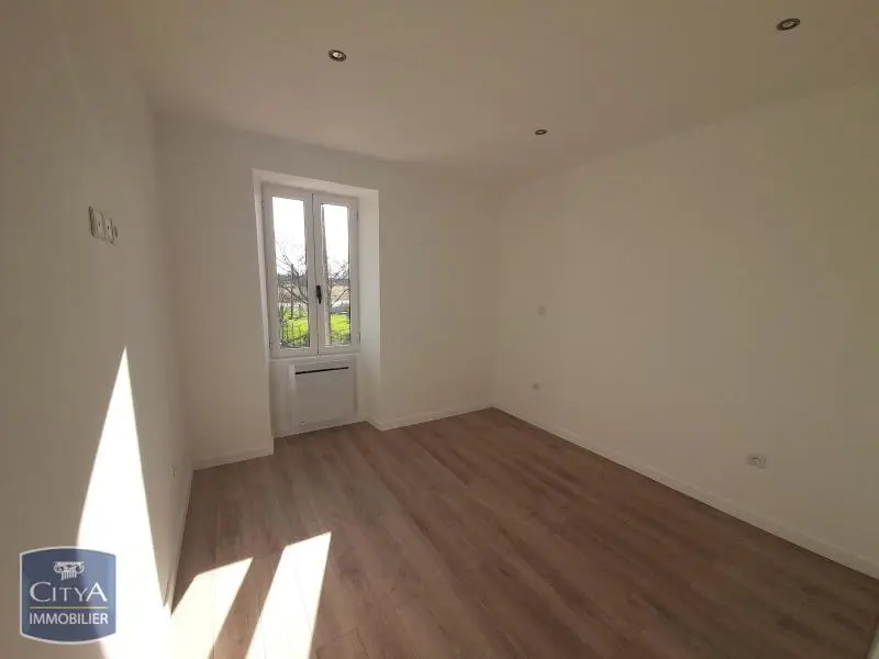 Photo 2 Maison 3 pièces 85m²
