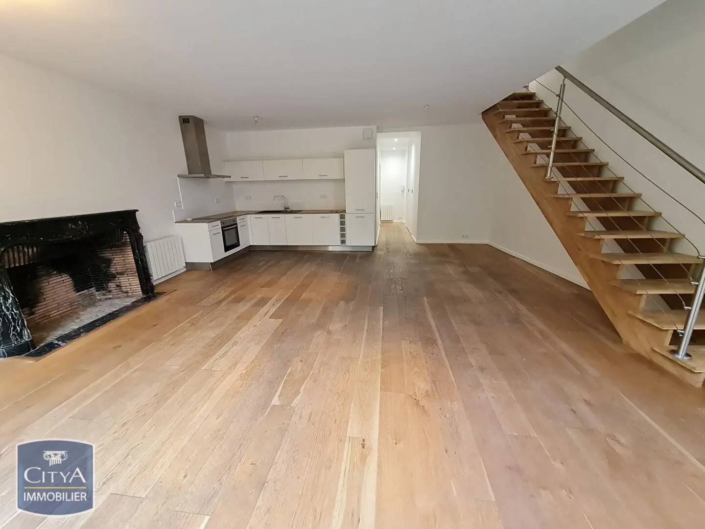 Photo 1 Appartement 5 pièces 115.43m²