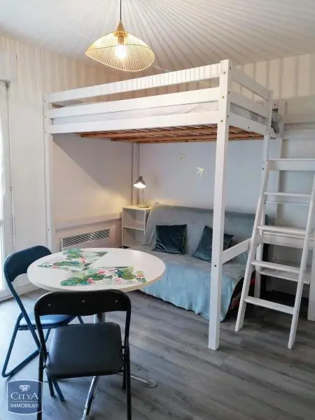Photo 1 Appartement 1 pièce 19.61m²