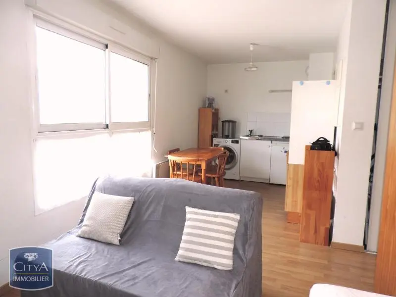Photo 1 Appartement 1 pièce 26.6m²