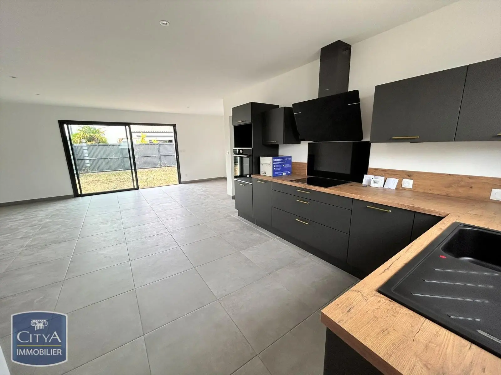 Photo 1 Maison 4 pièces 85m²