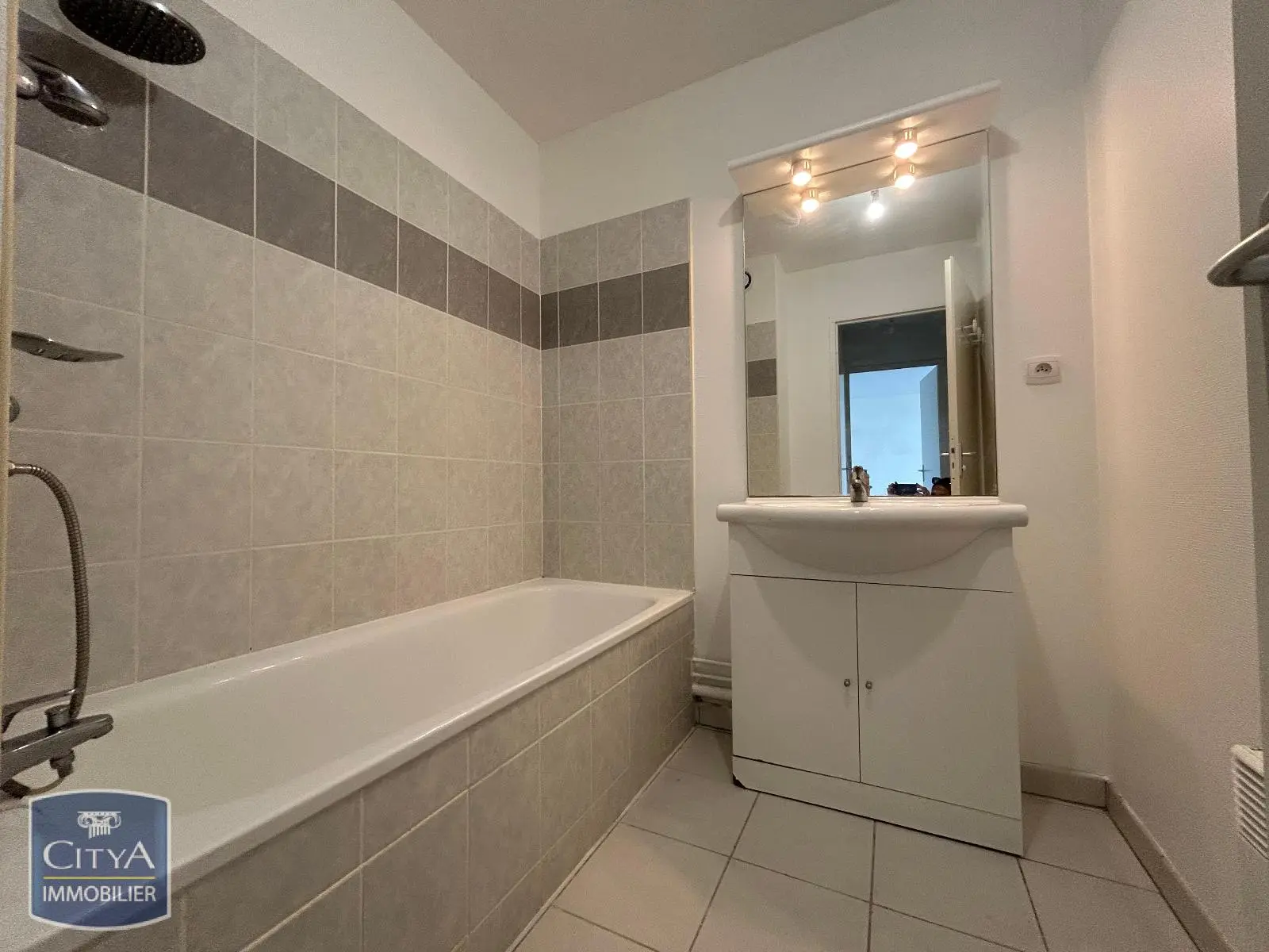 Photo 8 Appartement 2 pièces 47.71m²