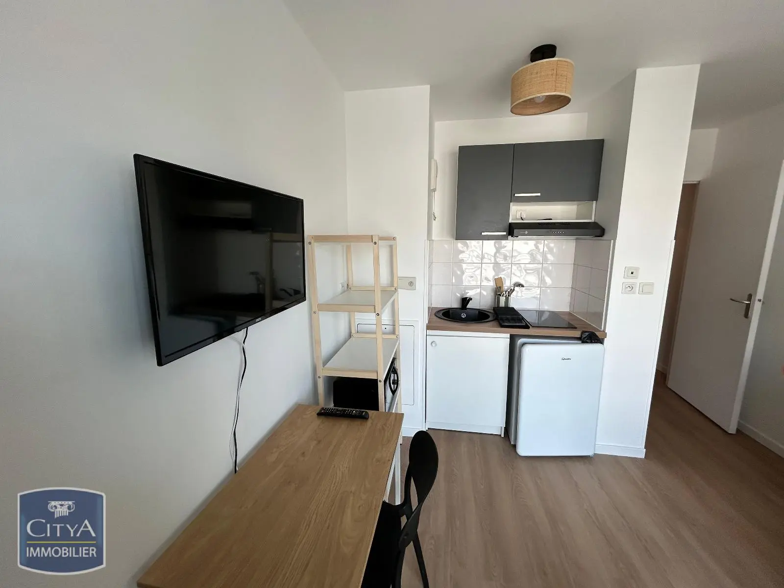 Photo 2 Appartement 1 pièce 19.23m²