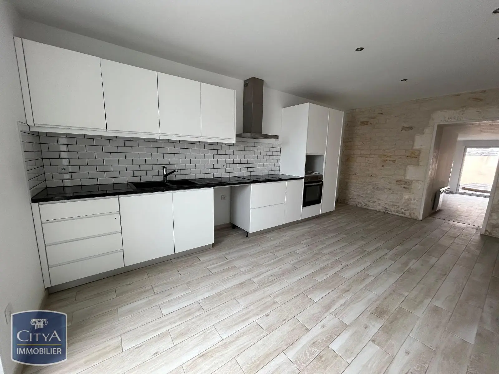 Photo 1 Maison 4 pièces 92.67m²