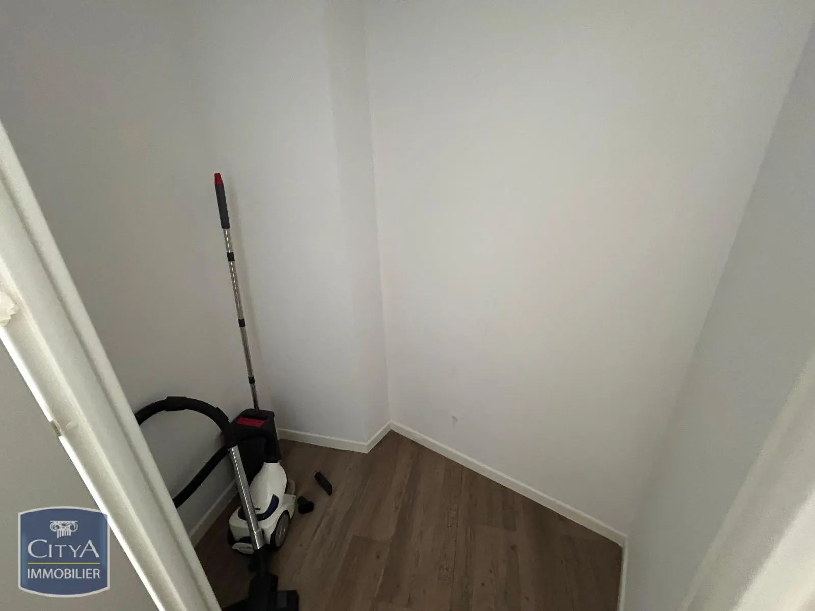 Photo 6 Appartement 1 pièce 21.77m²