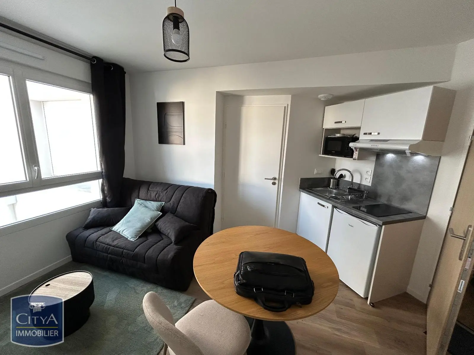 Photo 1 Appartement 1 pièce 18.33m²