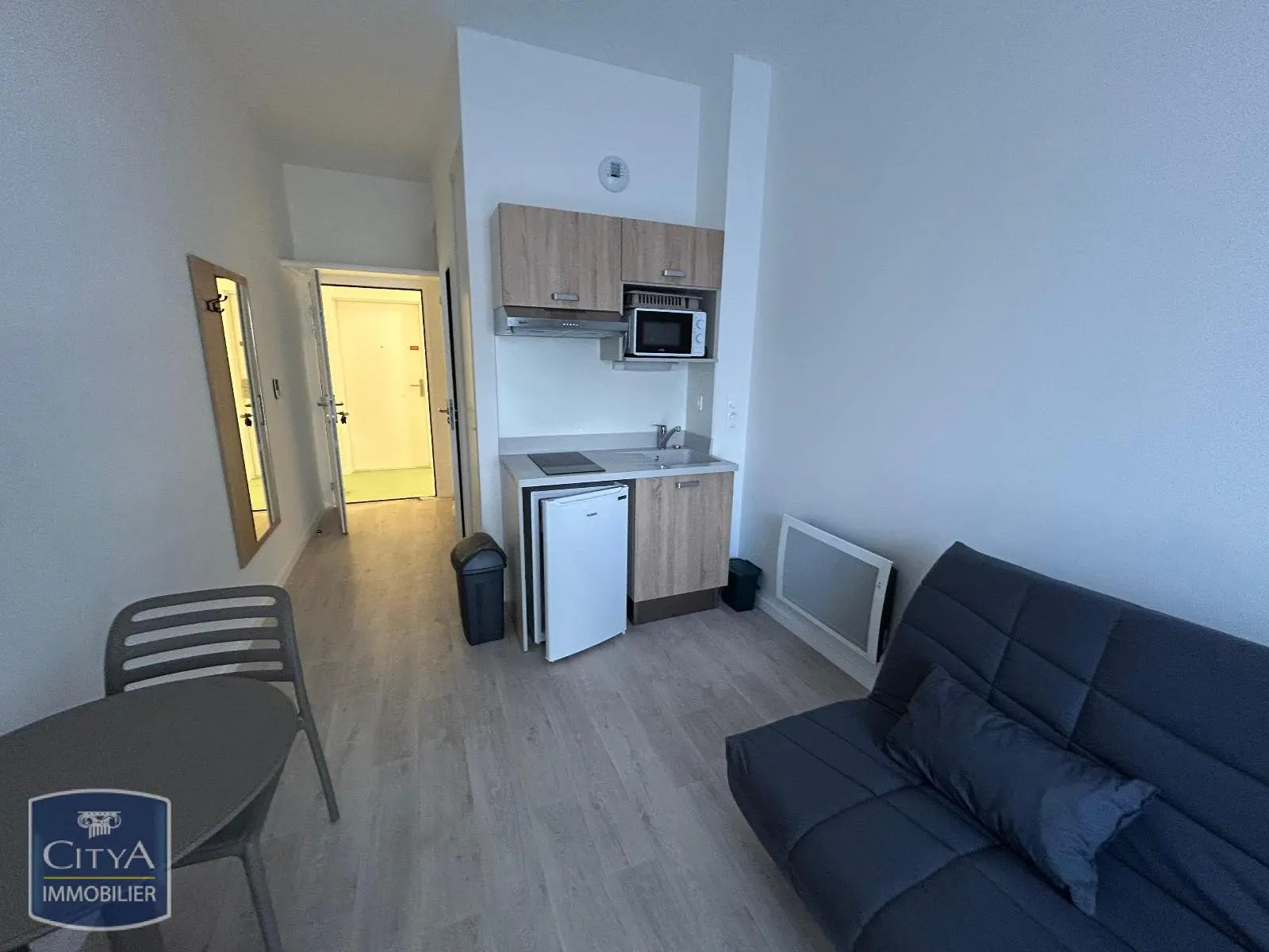 Photo 2 Appartement 1 pièce 18.3m²