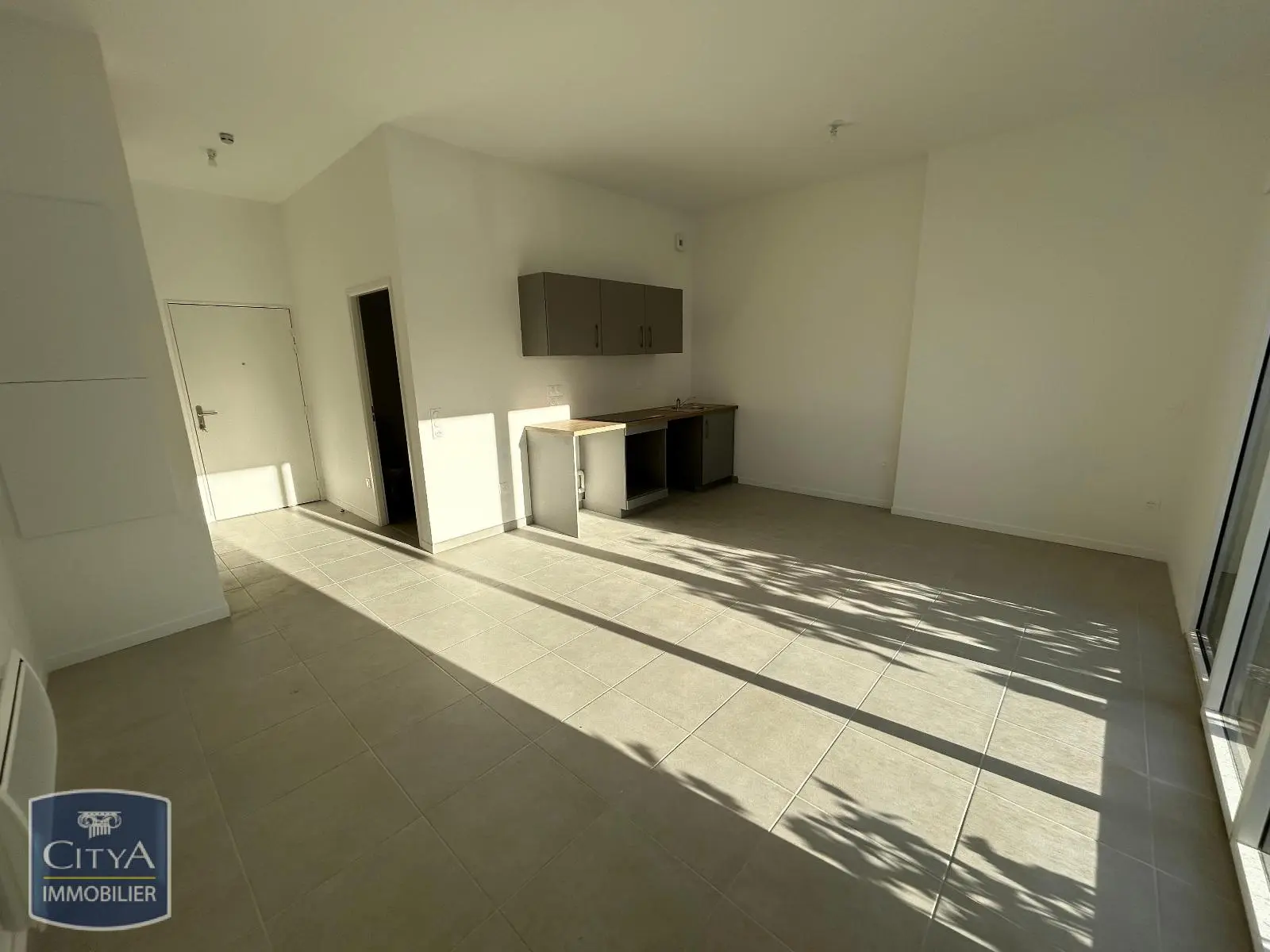 Photo 2 Appartement 1 pièce 35.75m²