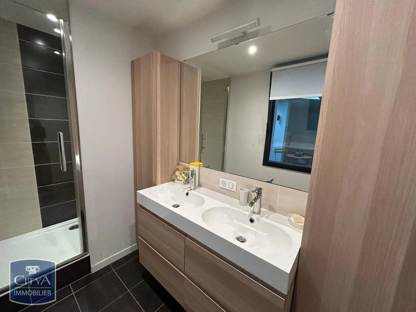 Photo 10 Appartement 3 pièces 145m²