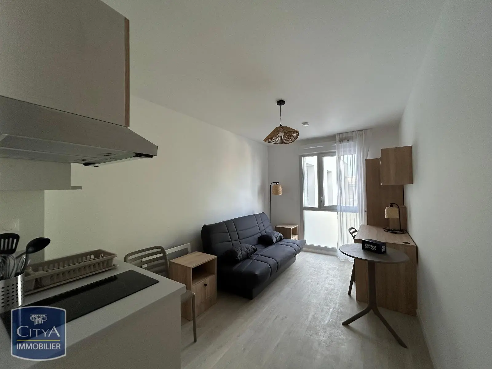 Photo 1 Appartement 1 pièce 18.9m²