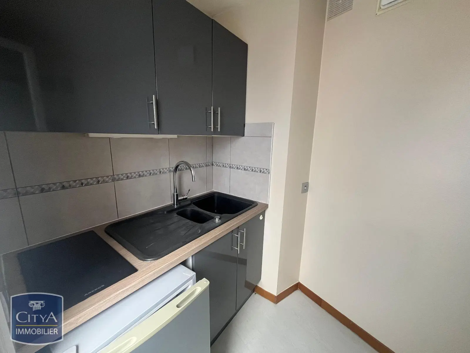Photo 1 Appartement 1 pièce 30.3m²