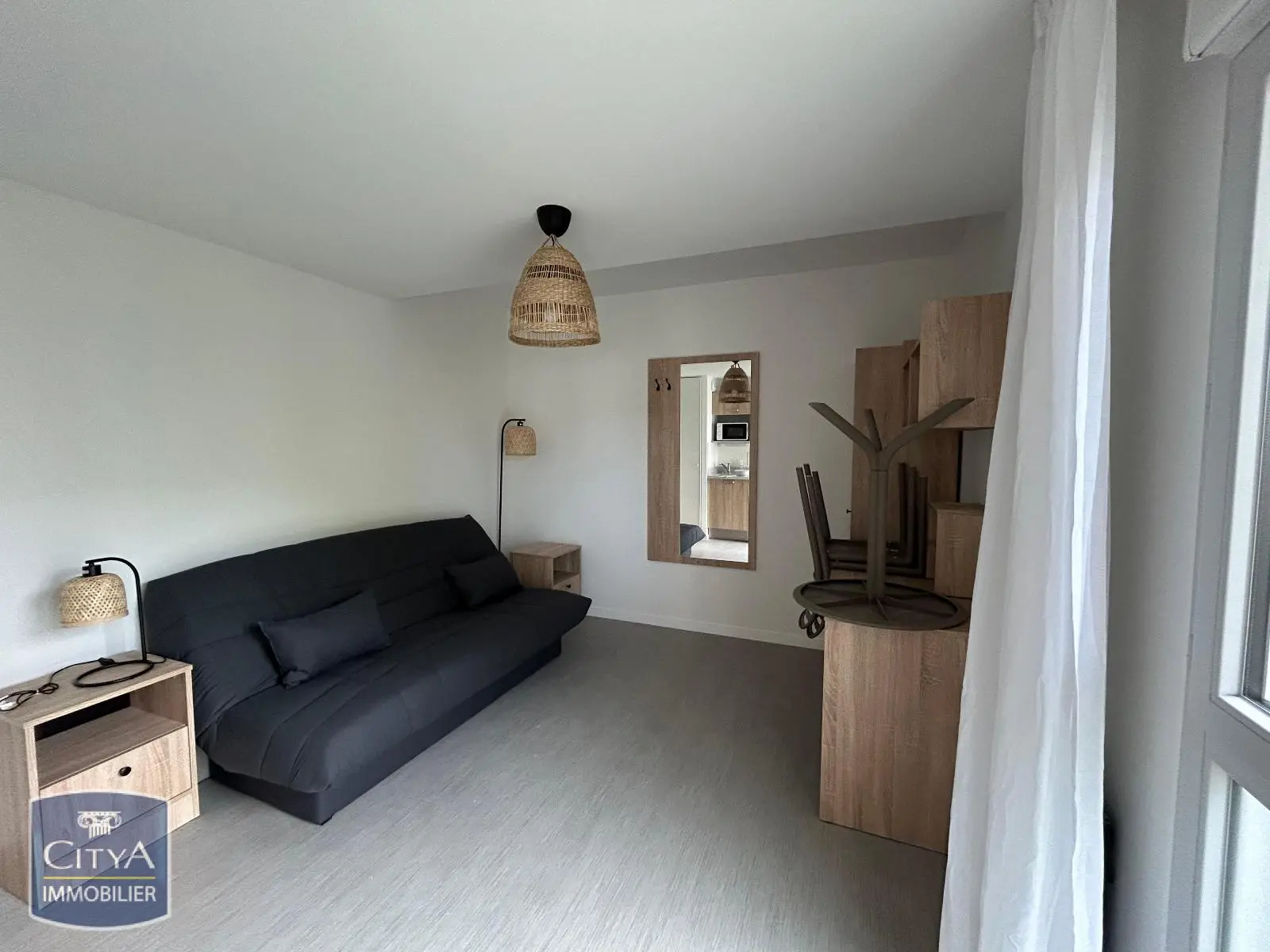 Photo 1 Appartement 1 pièce 18.1m²