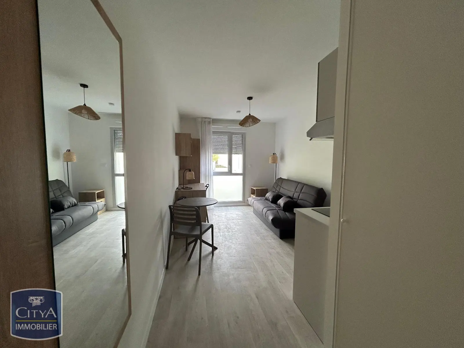 Photo 1 Appartement 1 pièce 18.3m²