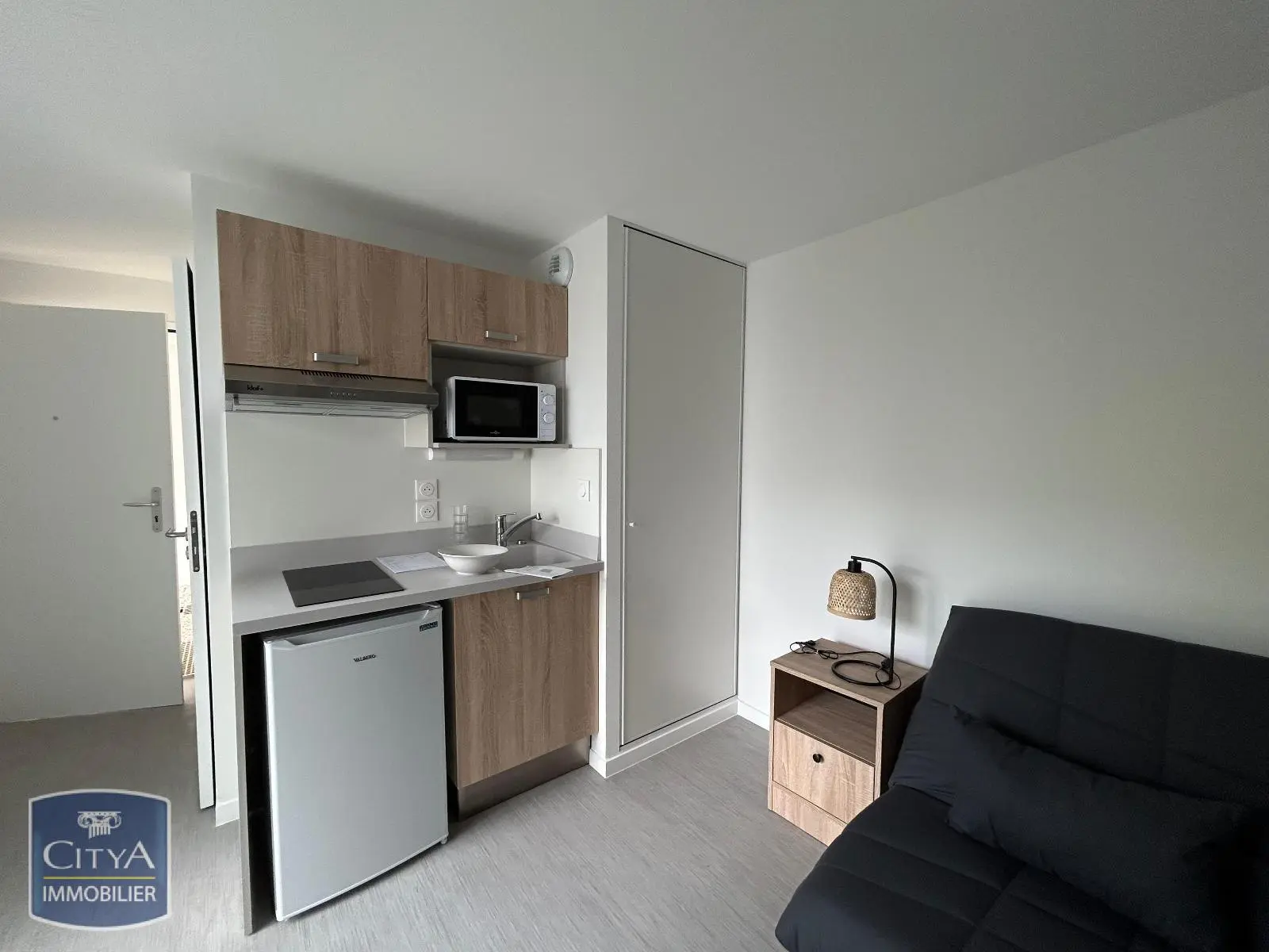 Photo 2 Appartement 1 pièce 18.1m²