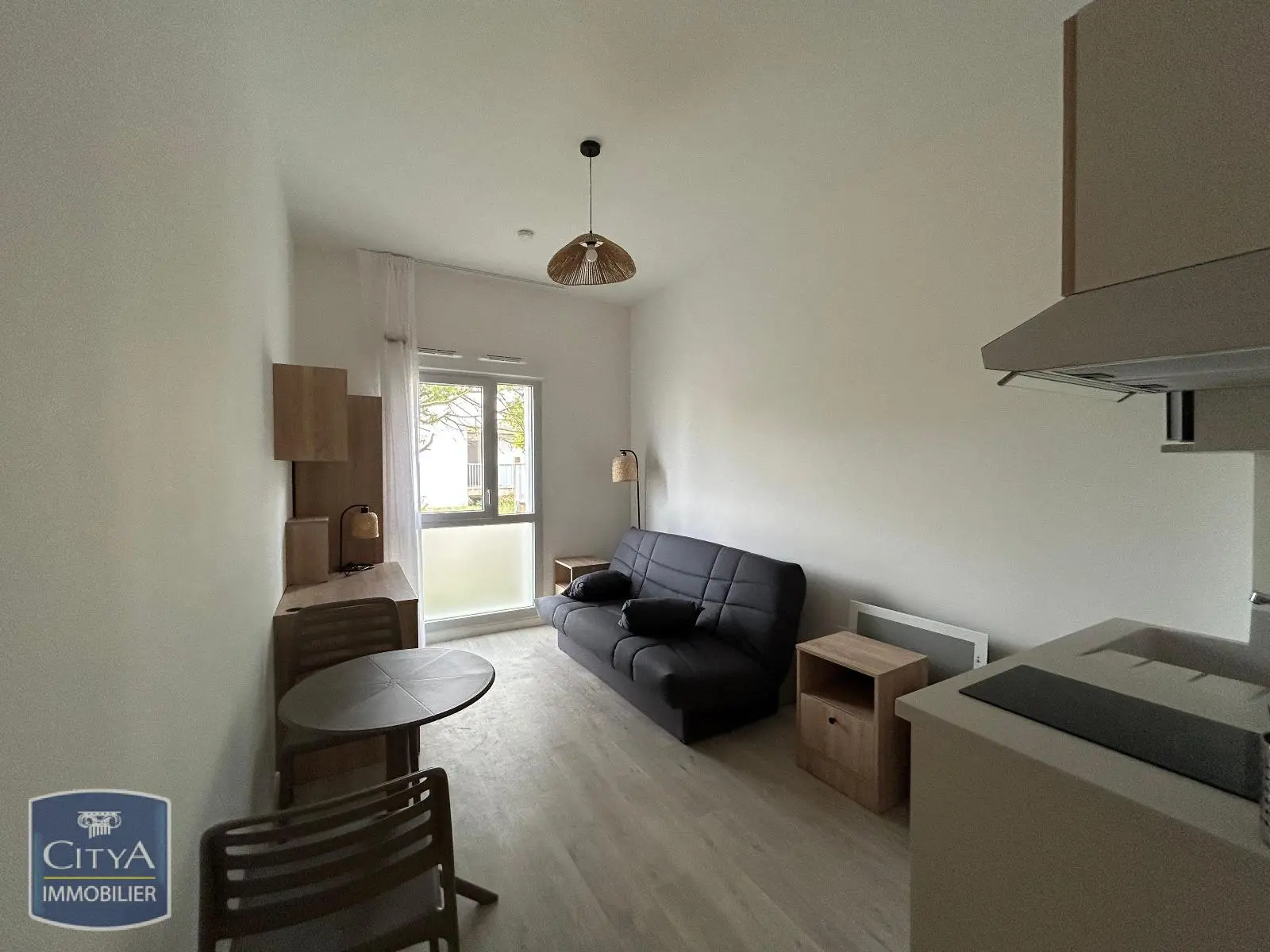 Photo 2 Appartement 1 pièce 18.2m²