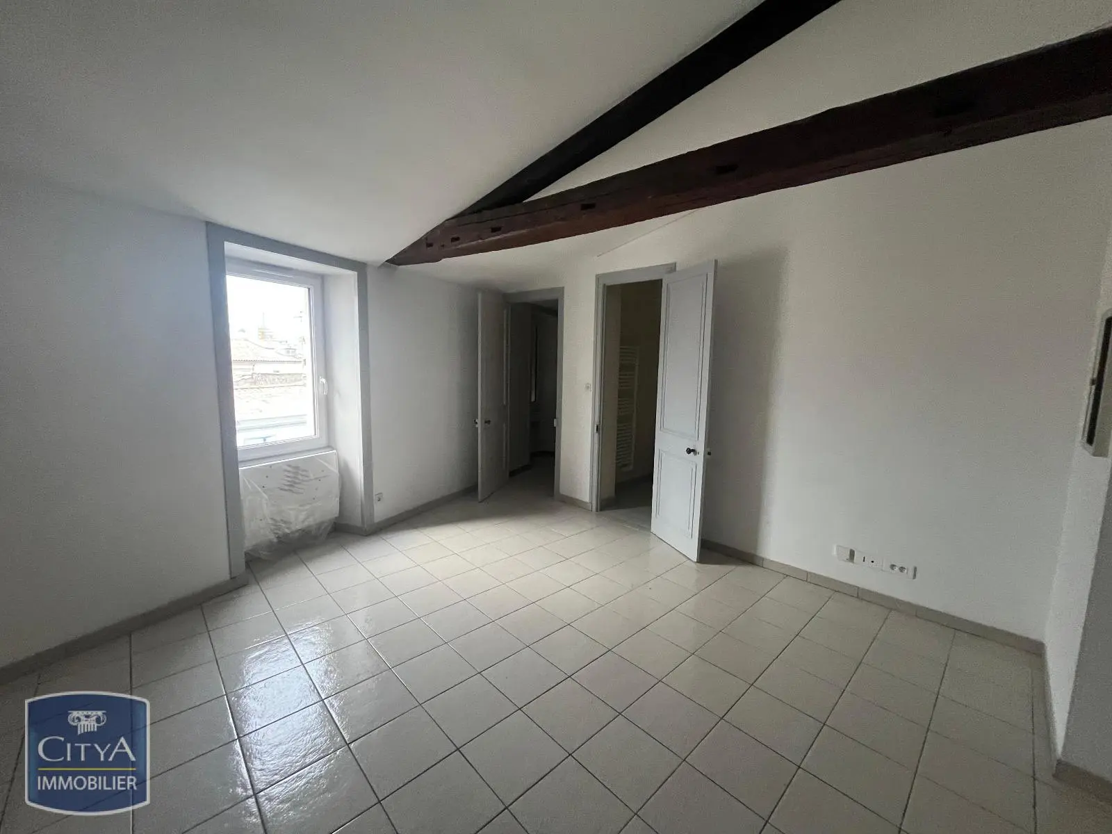 Photo 2 Appartement 1 pièce 30.3m²