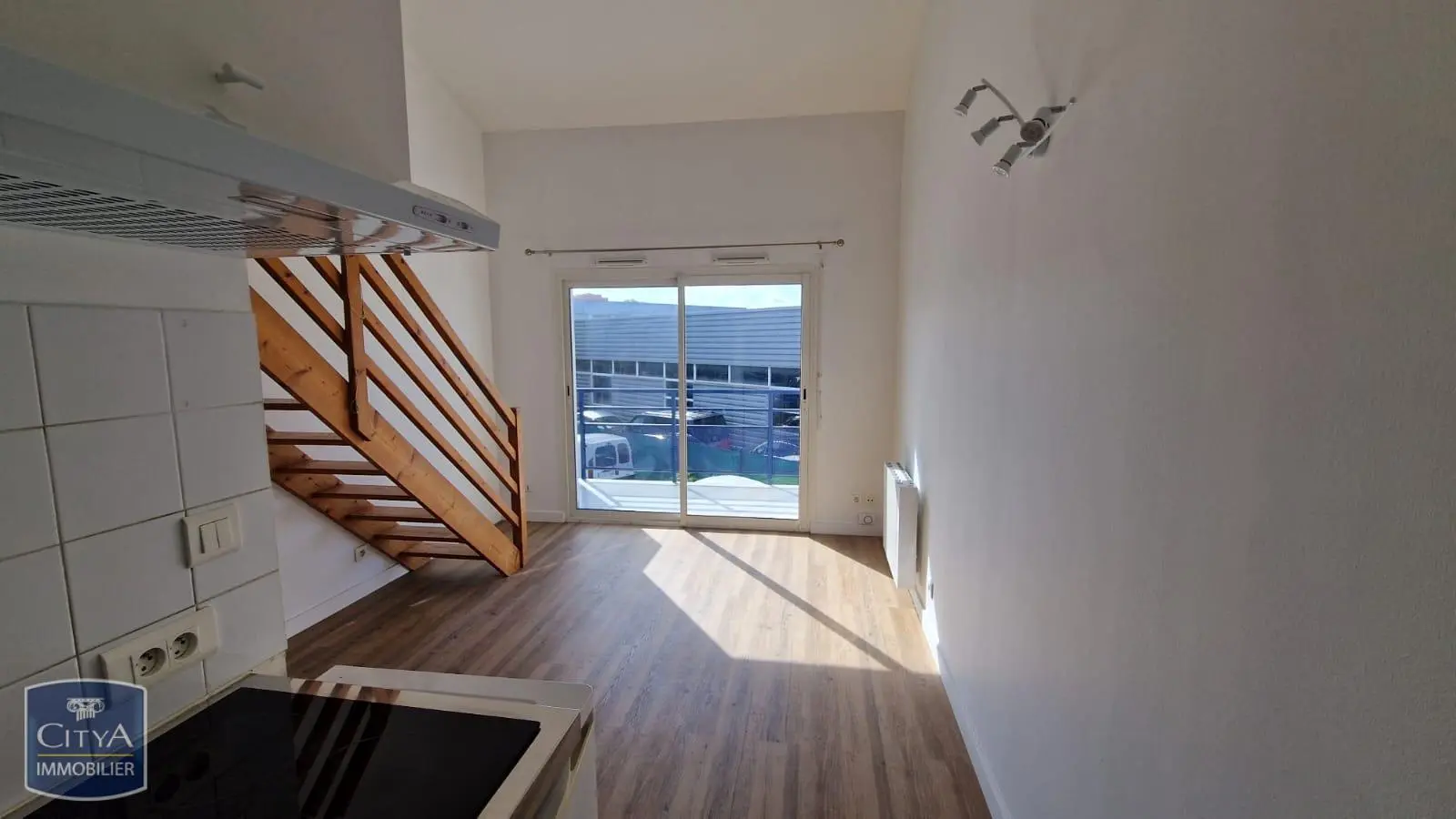 Photo 1 Appartement 1 pièce 28.67m²