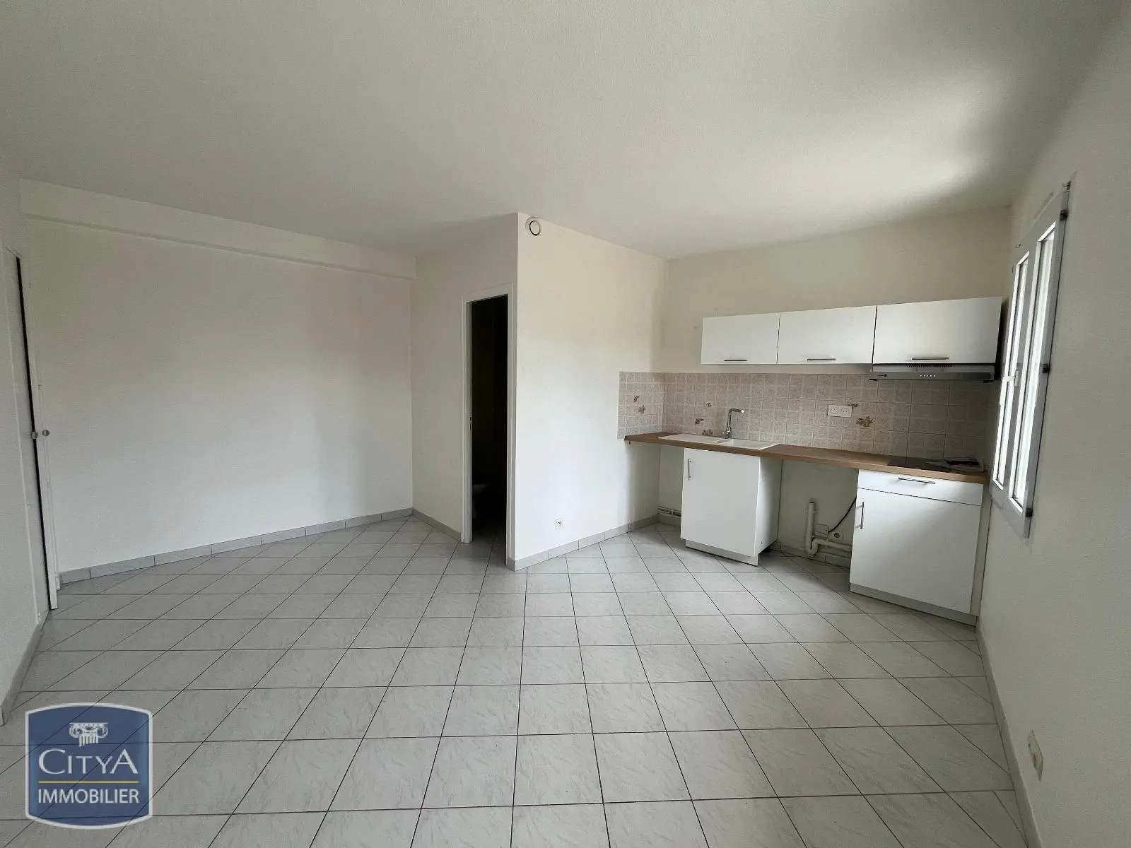 Photo 1 Appartement 1 pièce 19.29m²