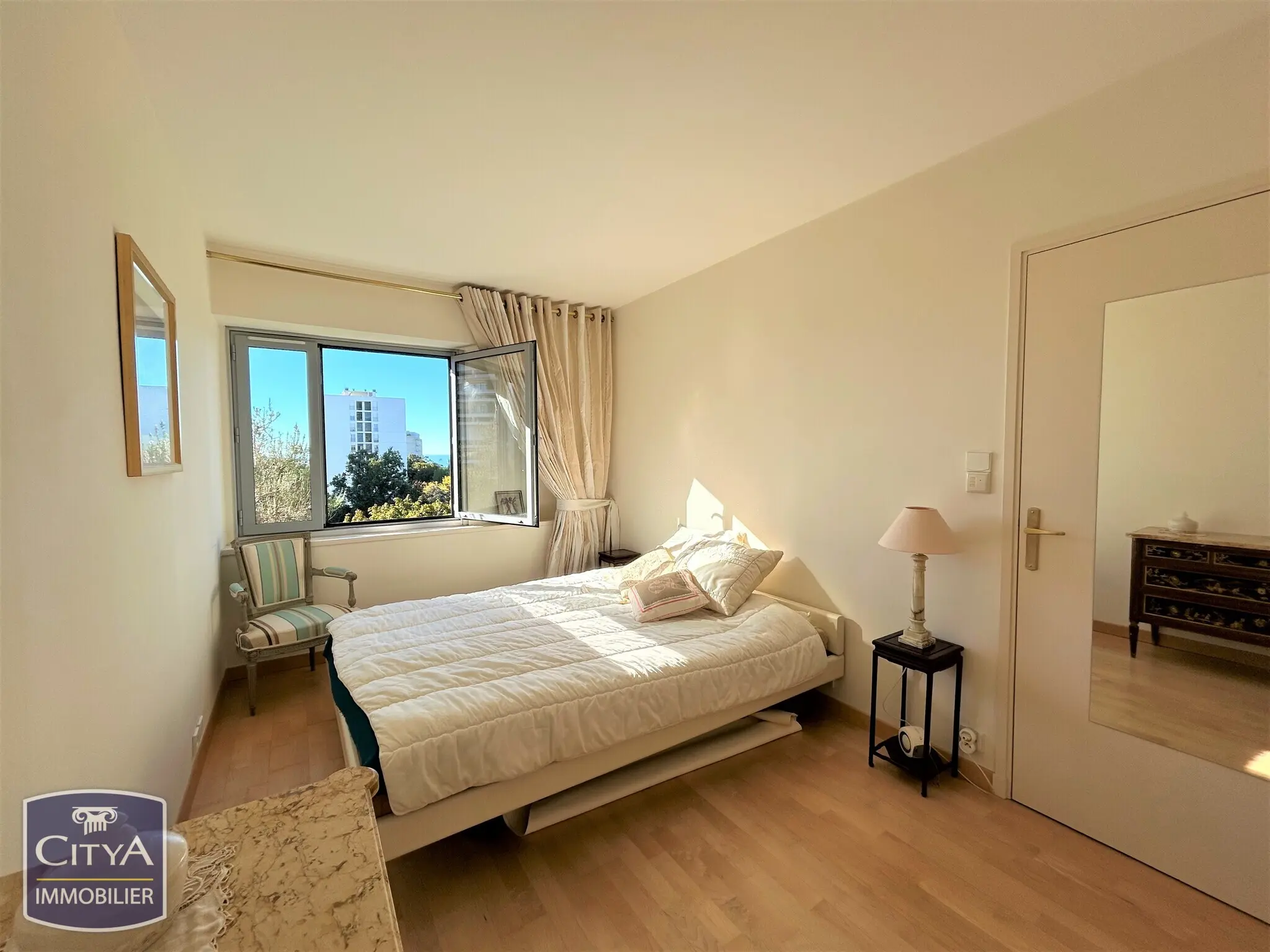 Photo 2 appartement La Rochelle