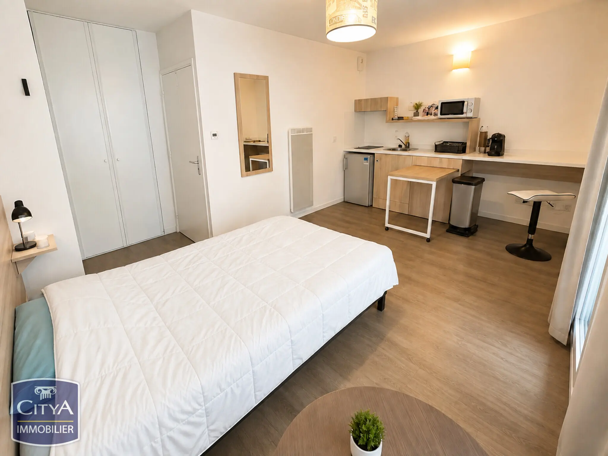 Photo 1 Appartement 1 pièce 23m²