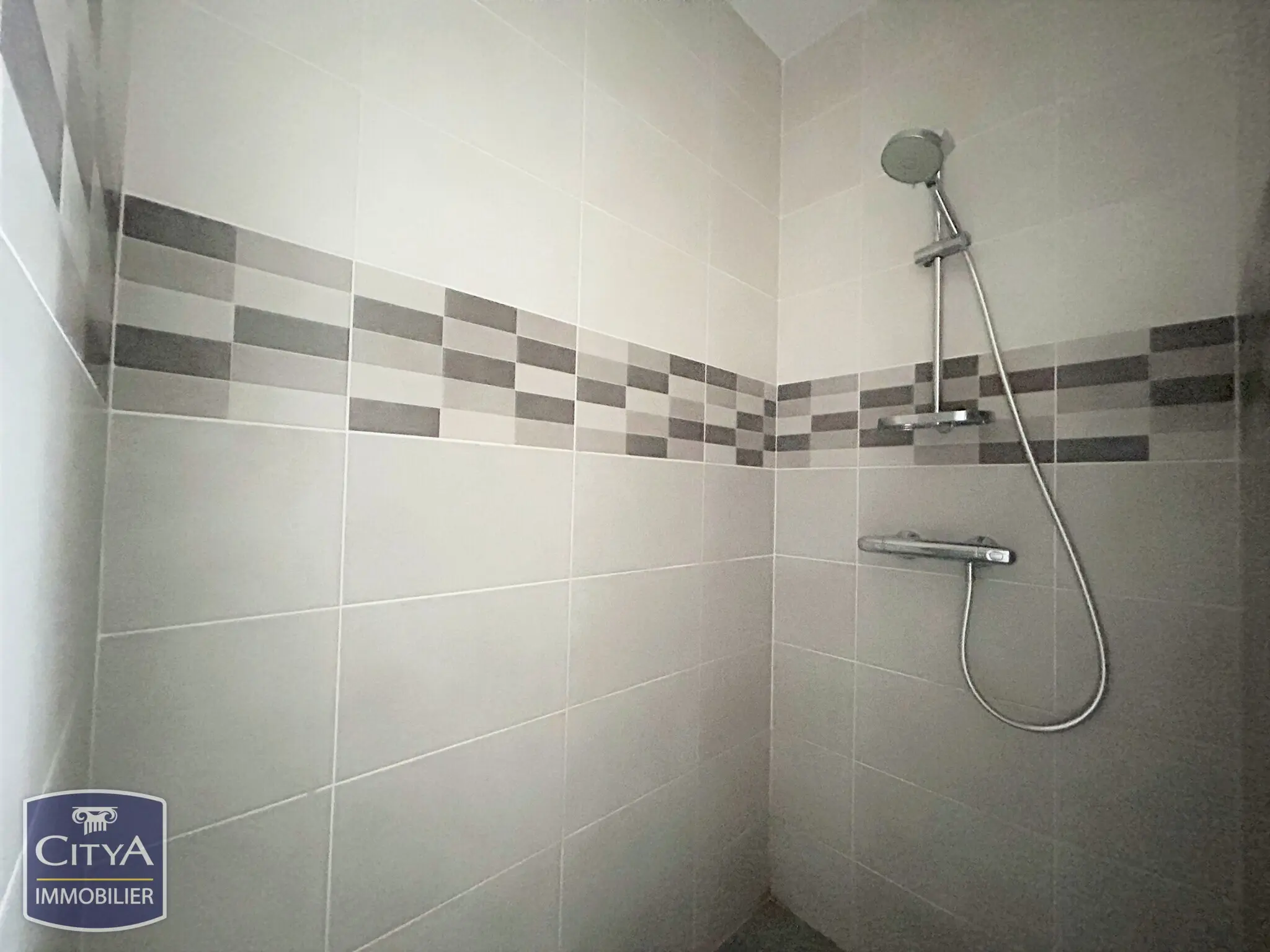 Photo 10 Maison 5 pièces 99m²