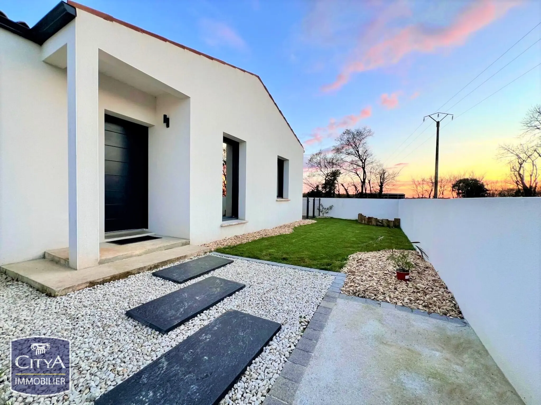 Photo 1 Maison 4 pièces 132m²