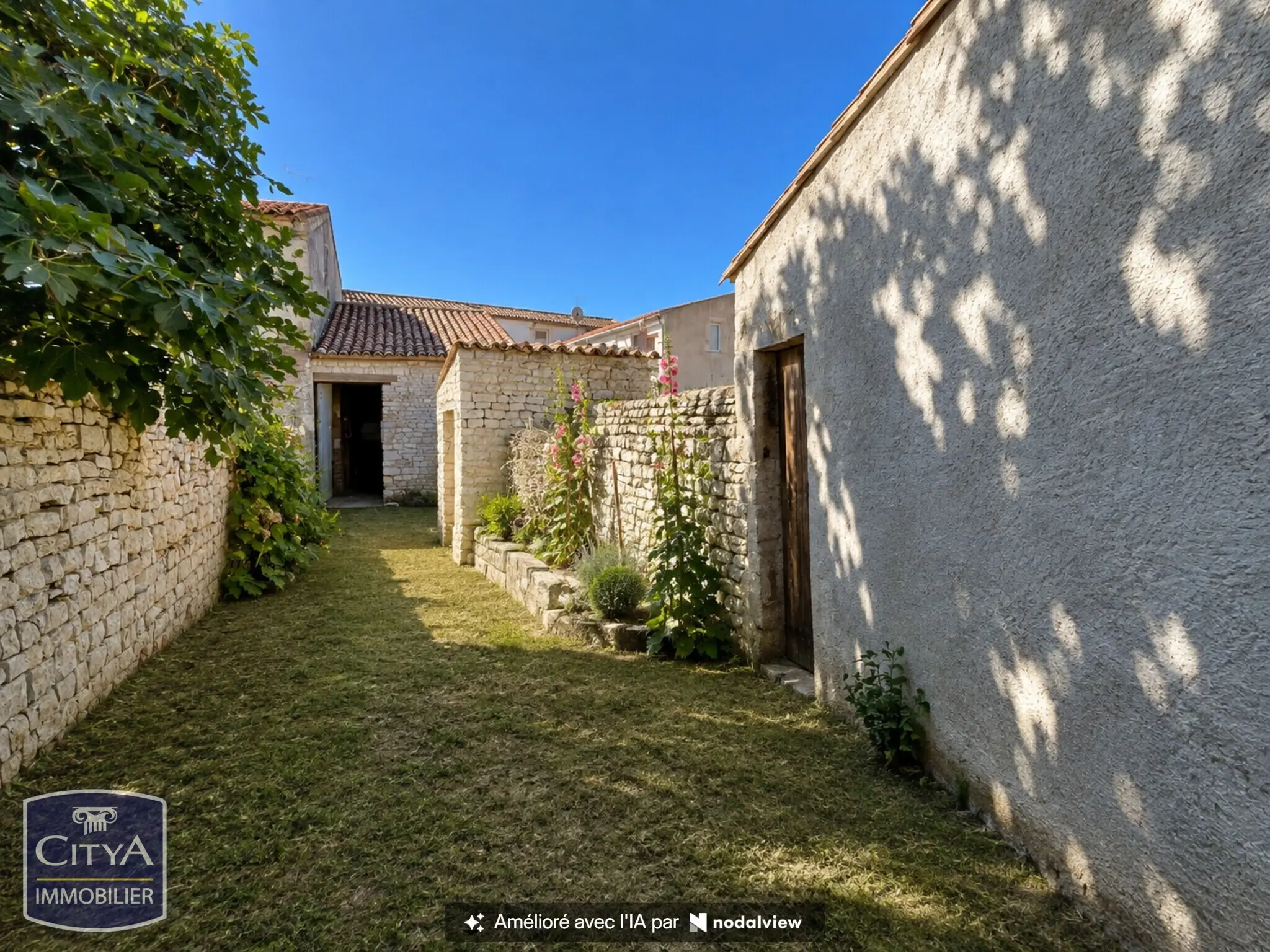Photo 11 Maison 8 pièces 265m²
