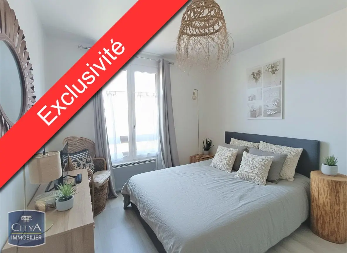 Photo 1 Appartement 1 pièce 18m²