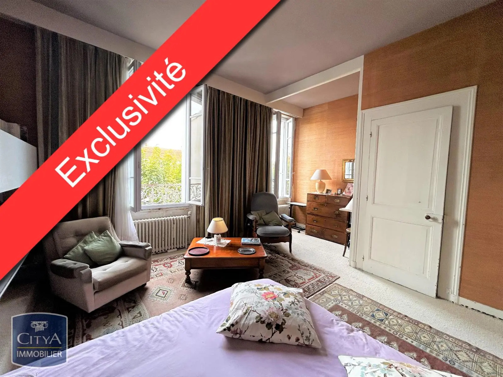 Photo 1 Maison 10 pièces 265m²