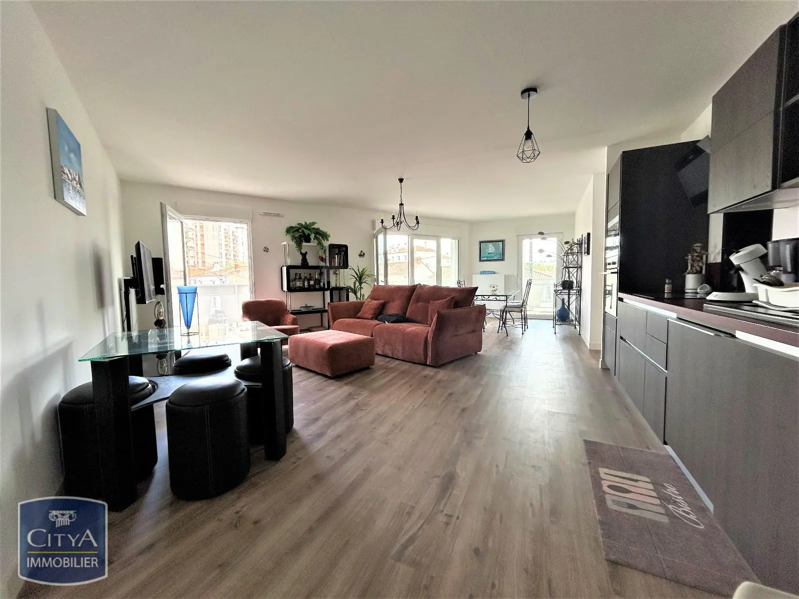 Photo 2 Appartement 4 pièces 102m²