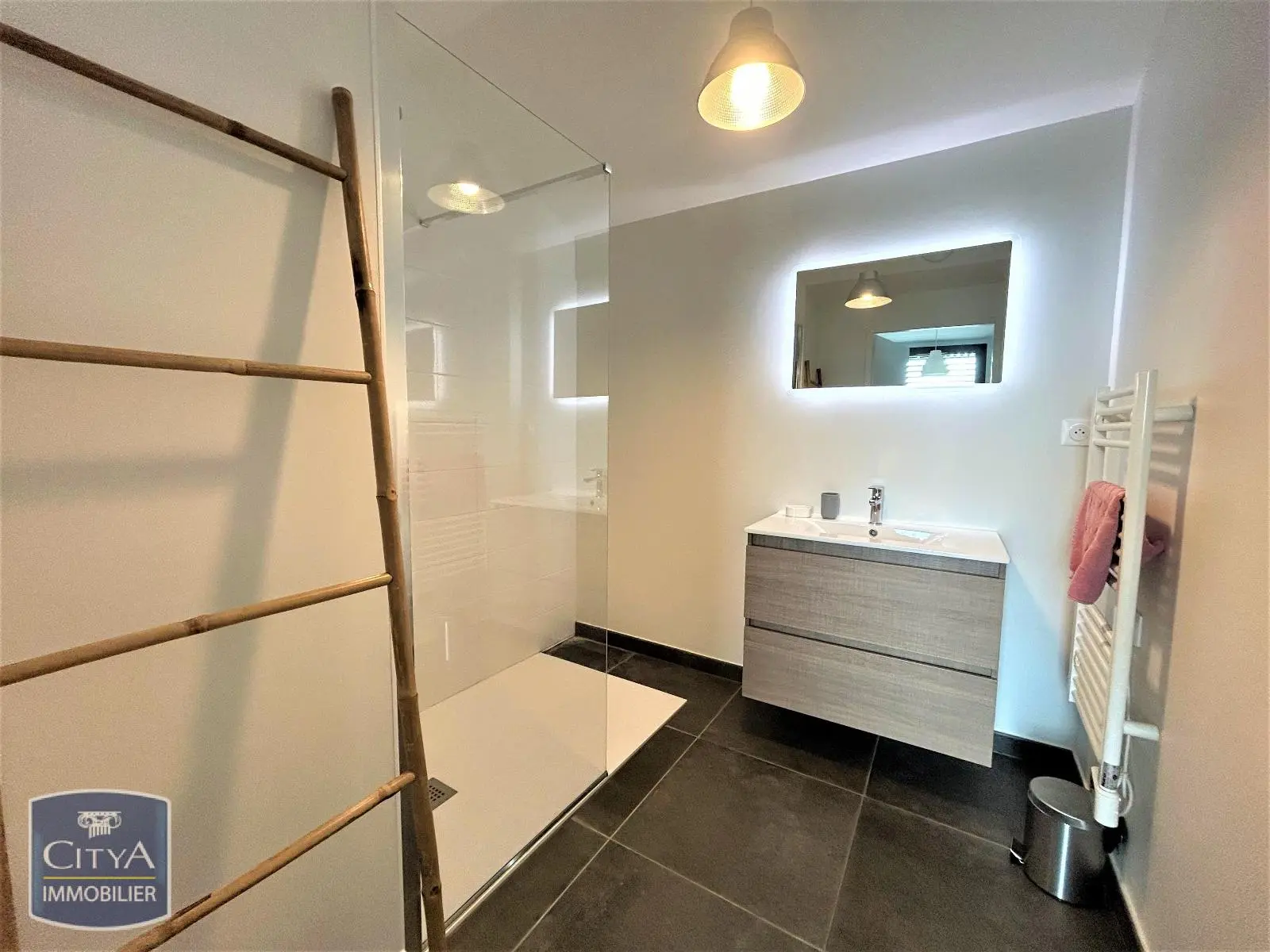 Photo 5 Appartement 2 pièces 58m²