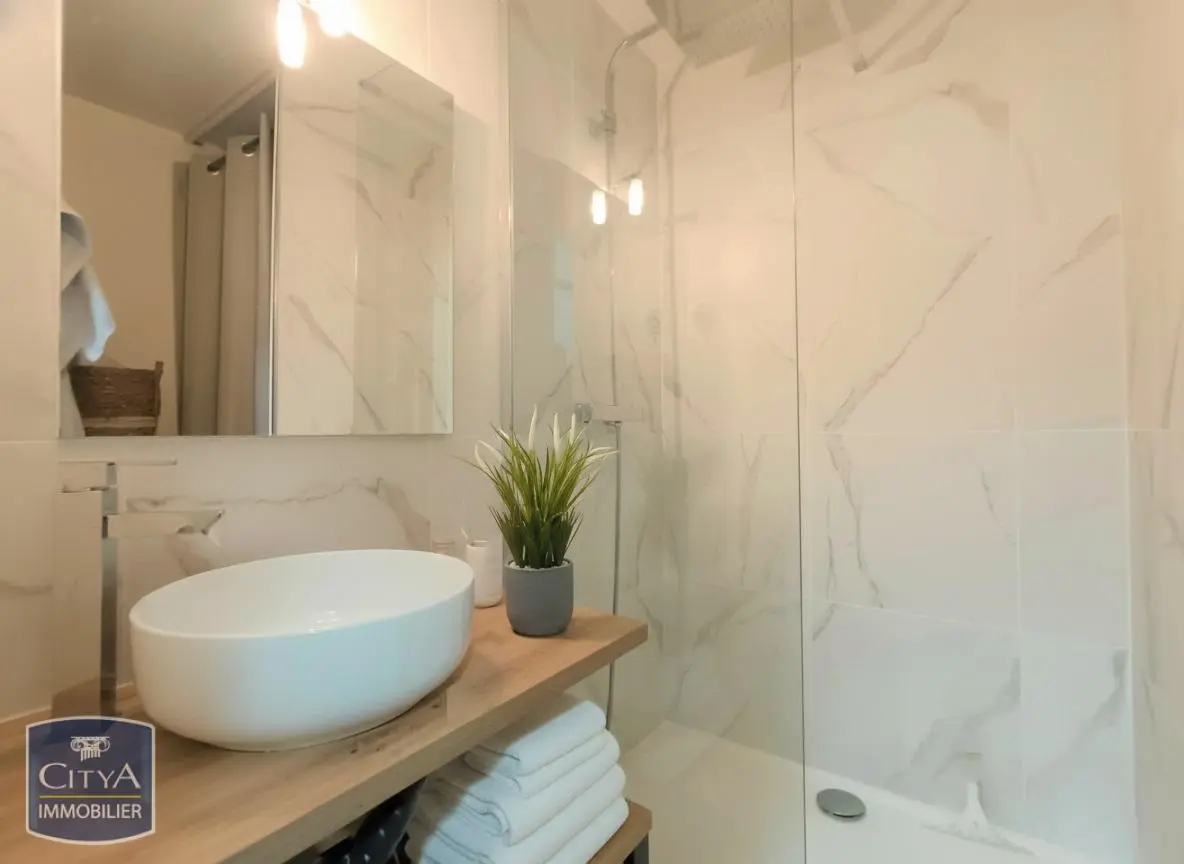 Photo 4 Appartement 1 pièce 18m²