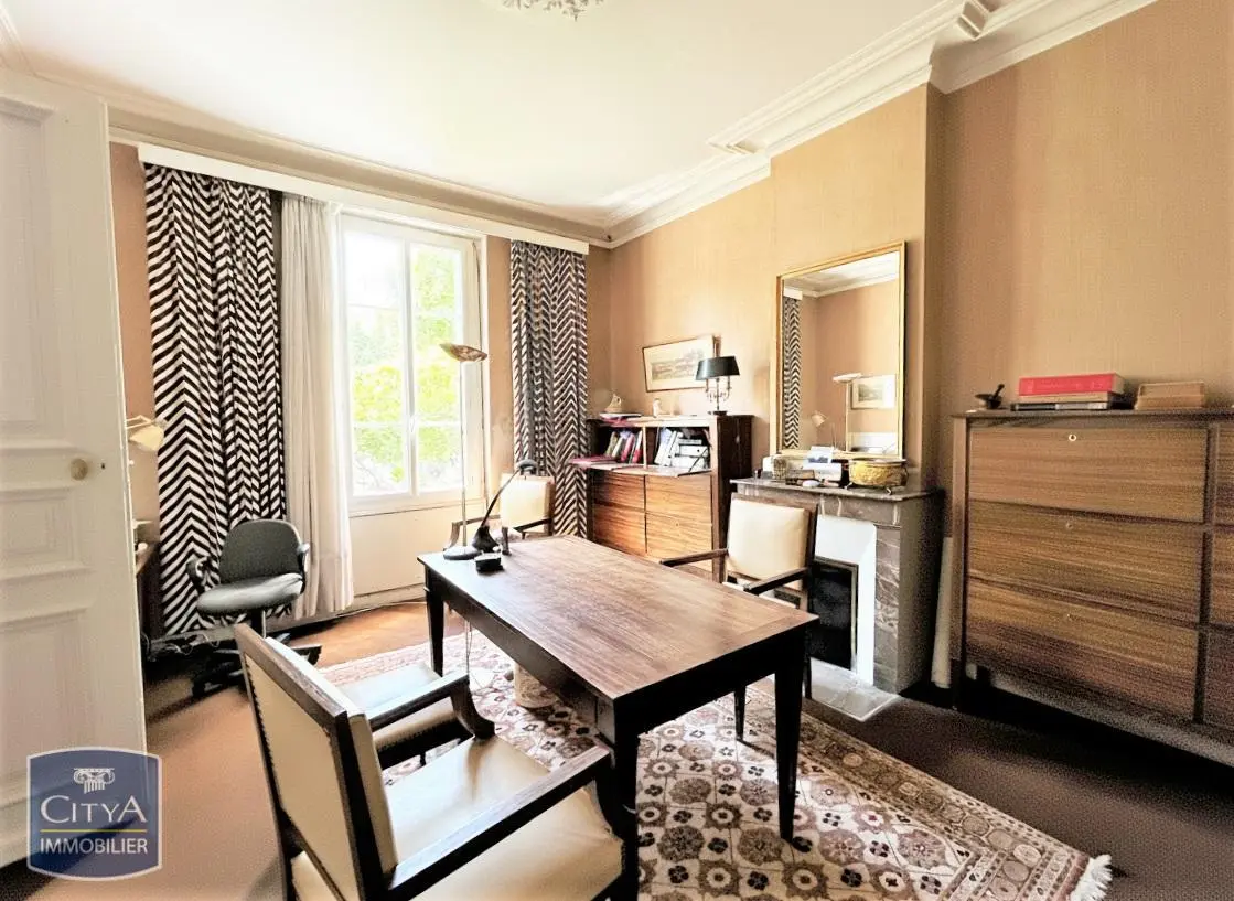 Photo 2 Maison 10 pièces 265m²