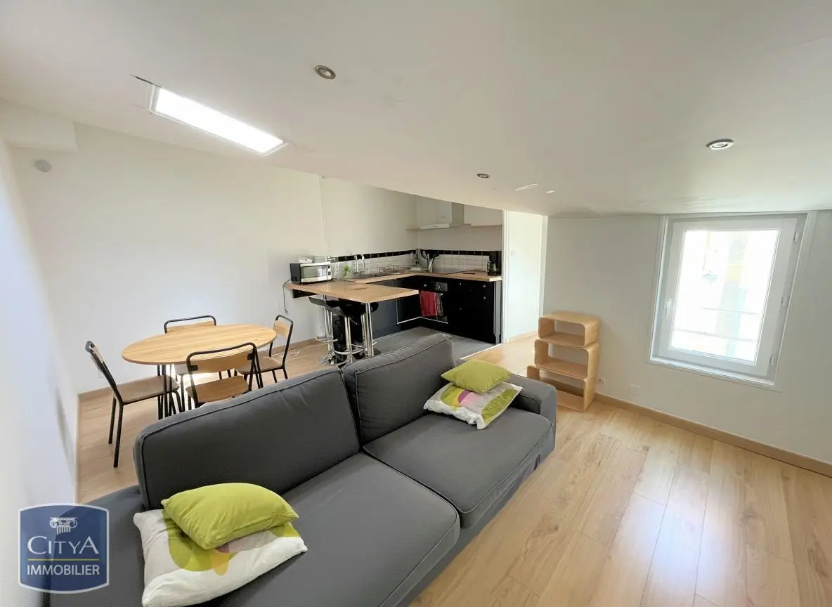 Photo 2 Appartement 2 pièces 31m²