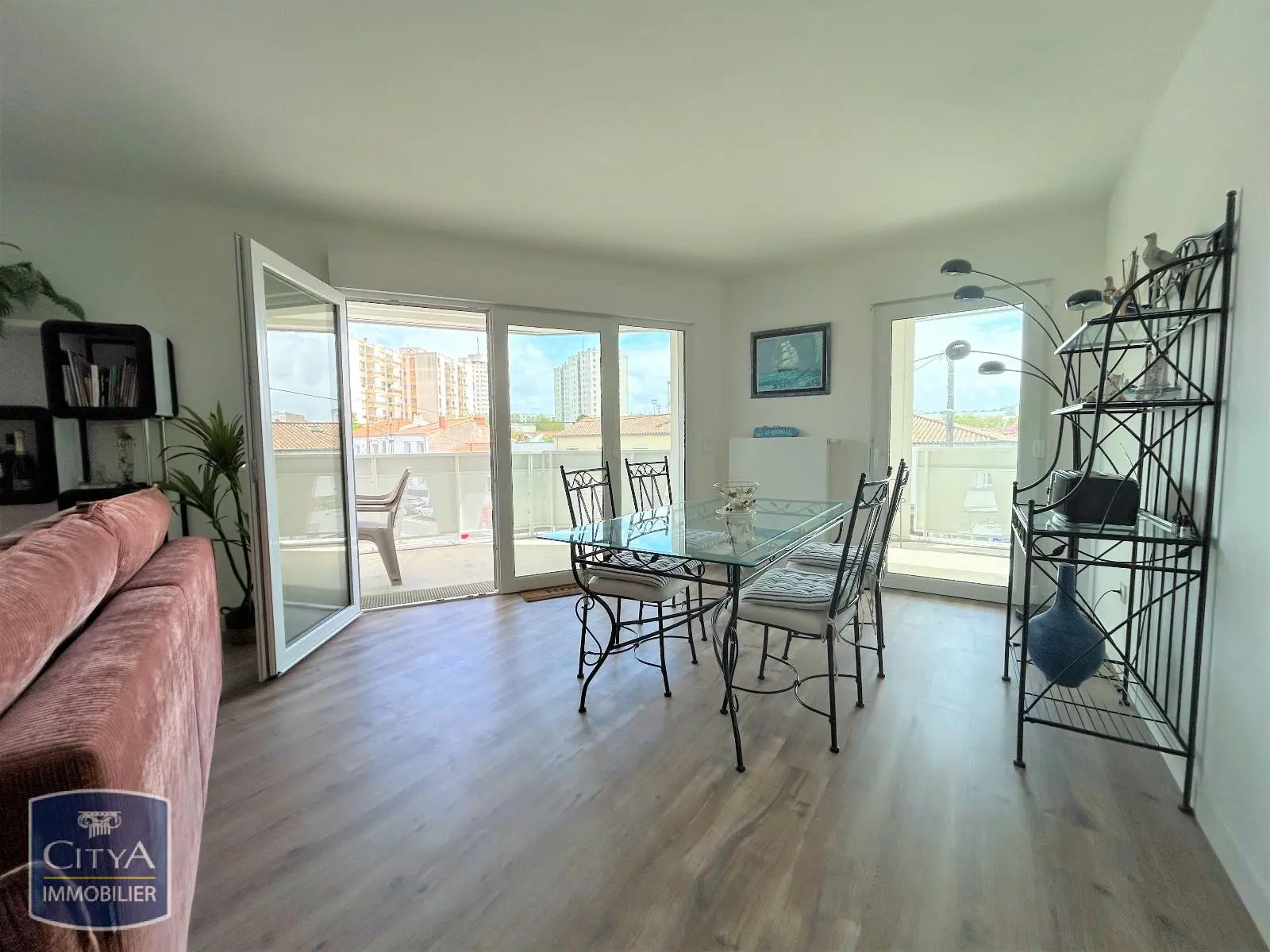 Photo 1 Appartement 4 pièces 102m²