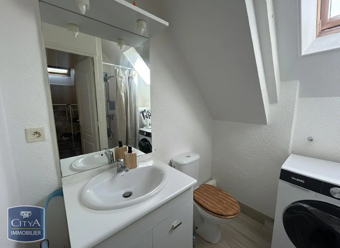 Photo 2 Appartement 2 pièces 18m²