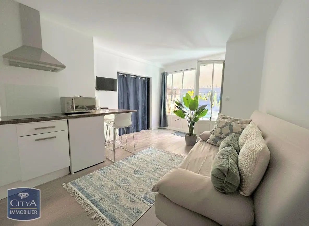 Photo 1 Appartement 1 pièce 20m²