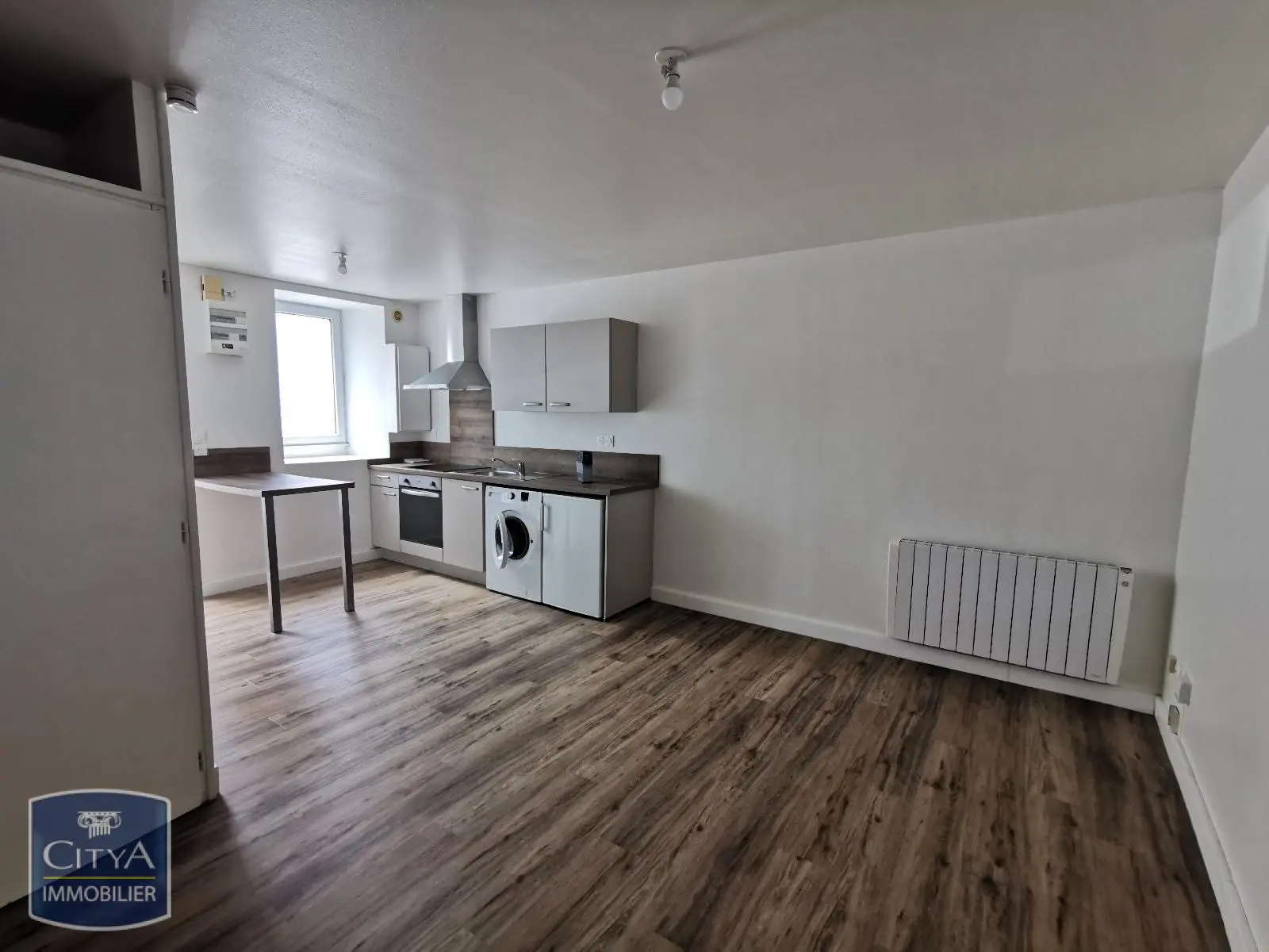 Photo 1 Appartement 1 pièce 24.05m²