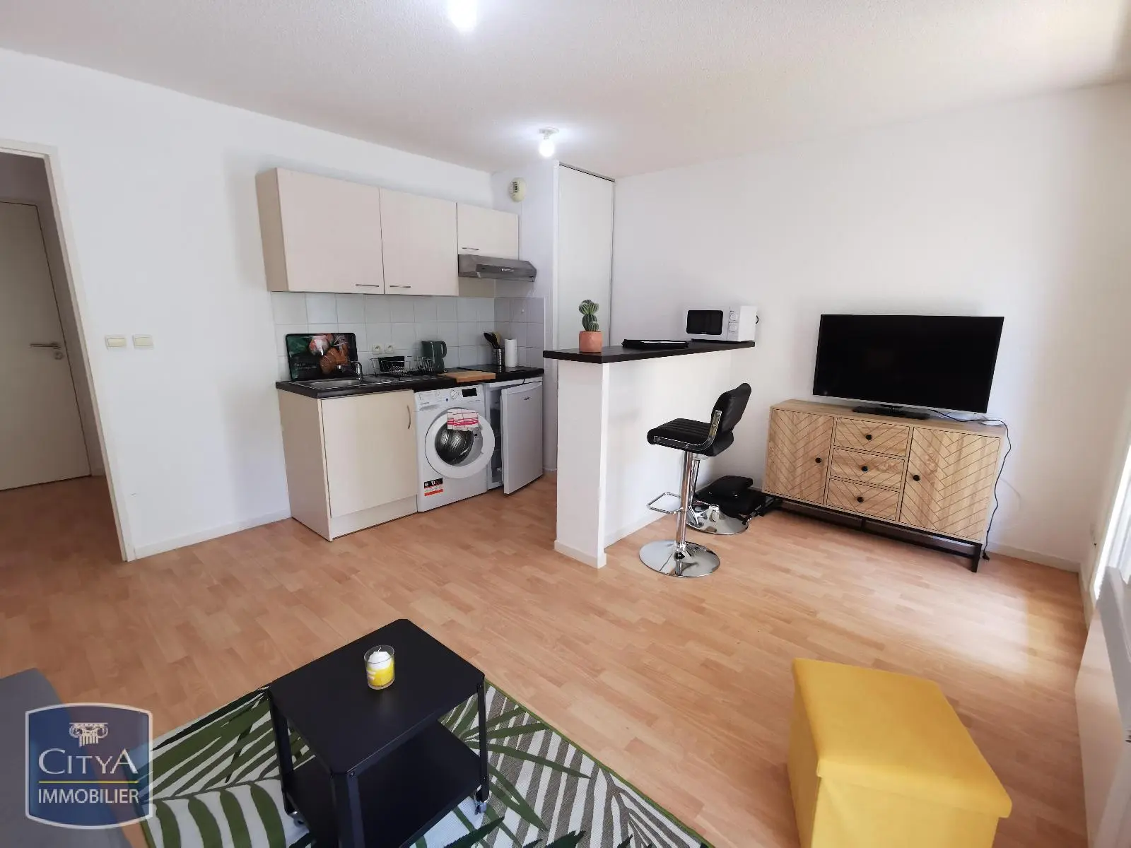 Photo 1 Appartement 1 pièce 27.5m²