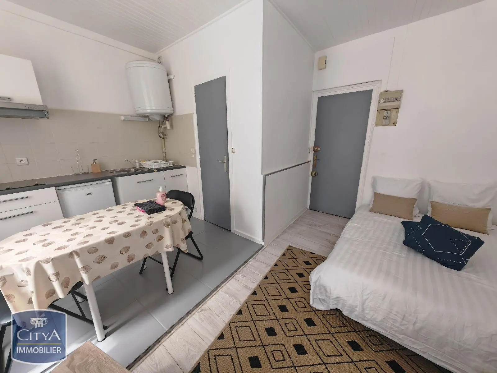Photo 2 Appartement 1 pièce 17.5m²