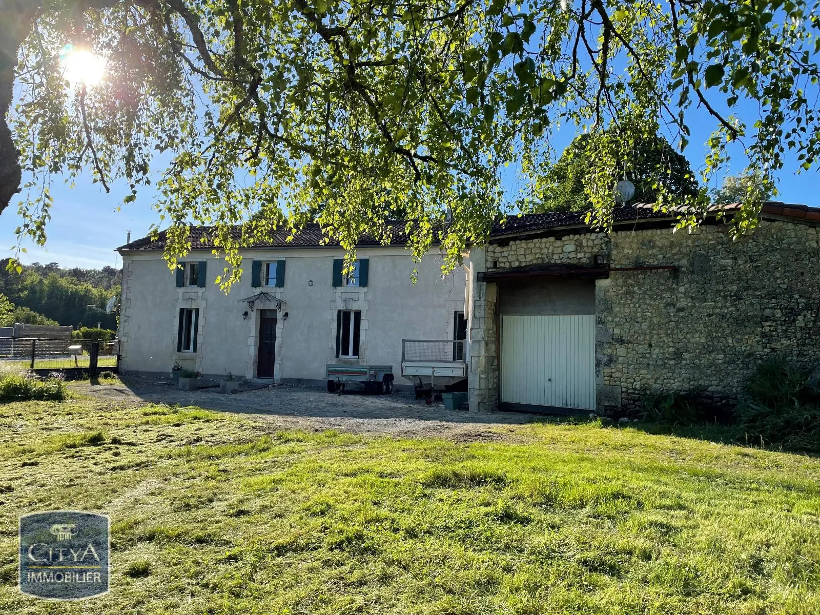 Photo 1 Maison 6 pièces 170m²