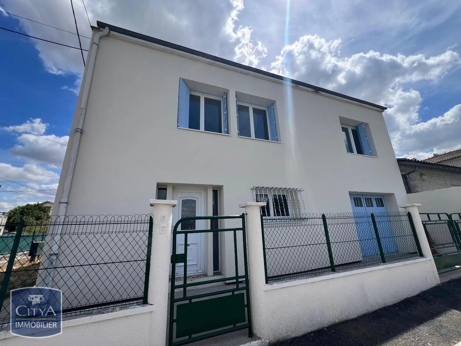 Photo 1 Maison 5 pièces 120.41m²
