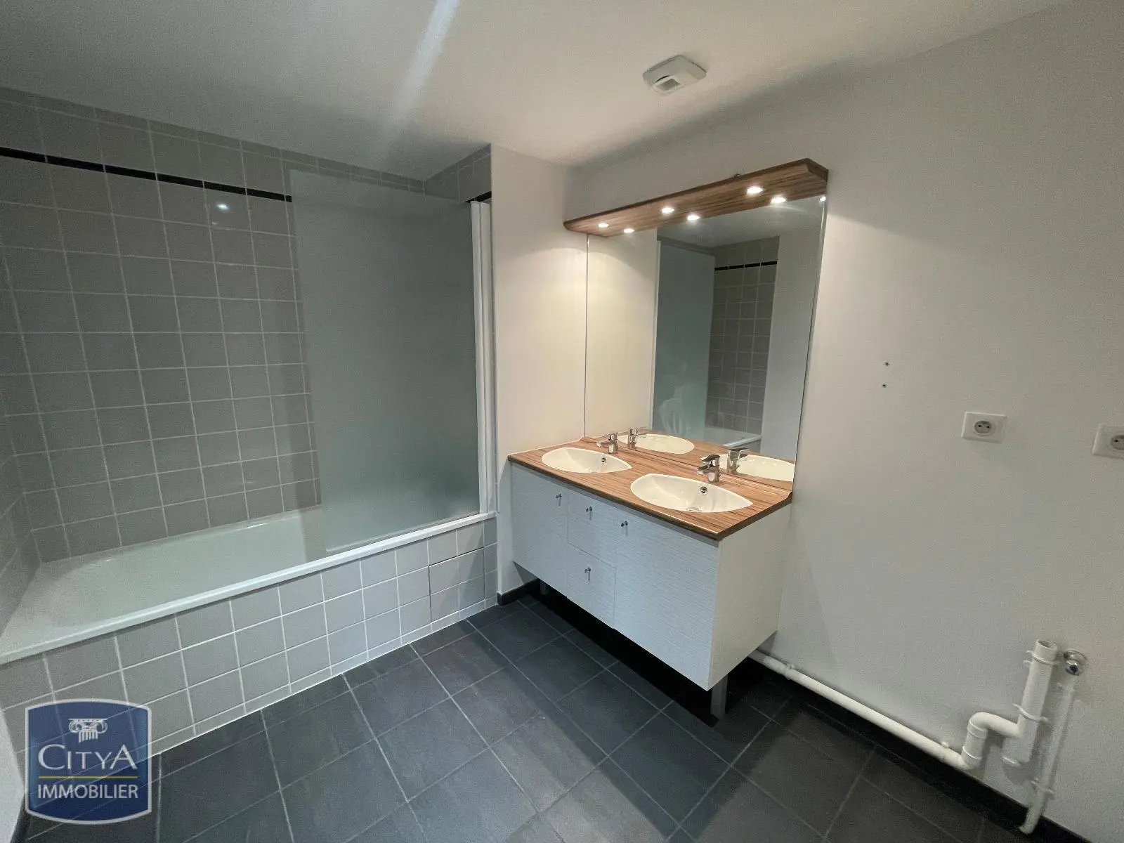 Photo 11 Appartement 4 pièces 103.1m²