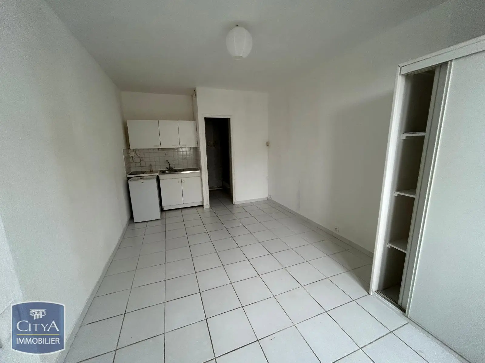 Photo 2 Appartement 1 pièce 20m²