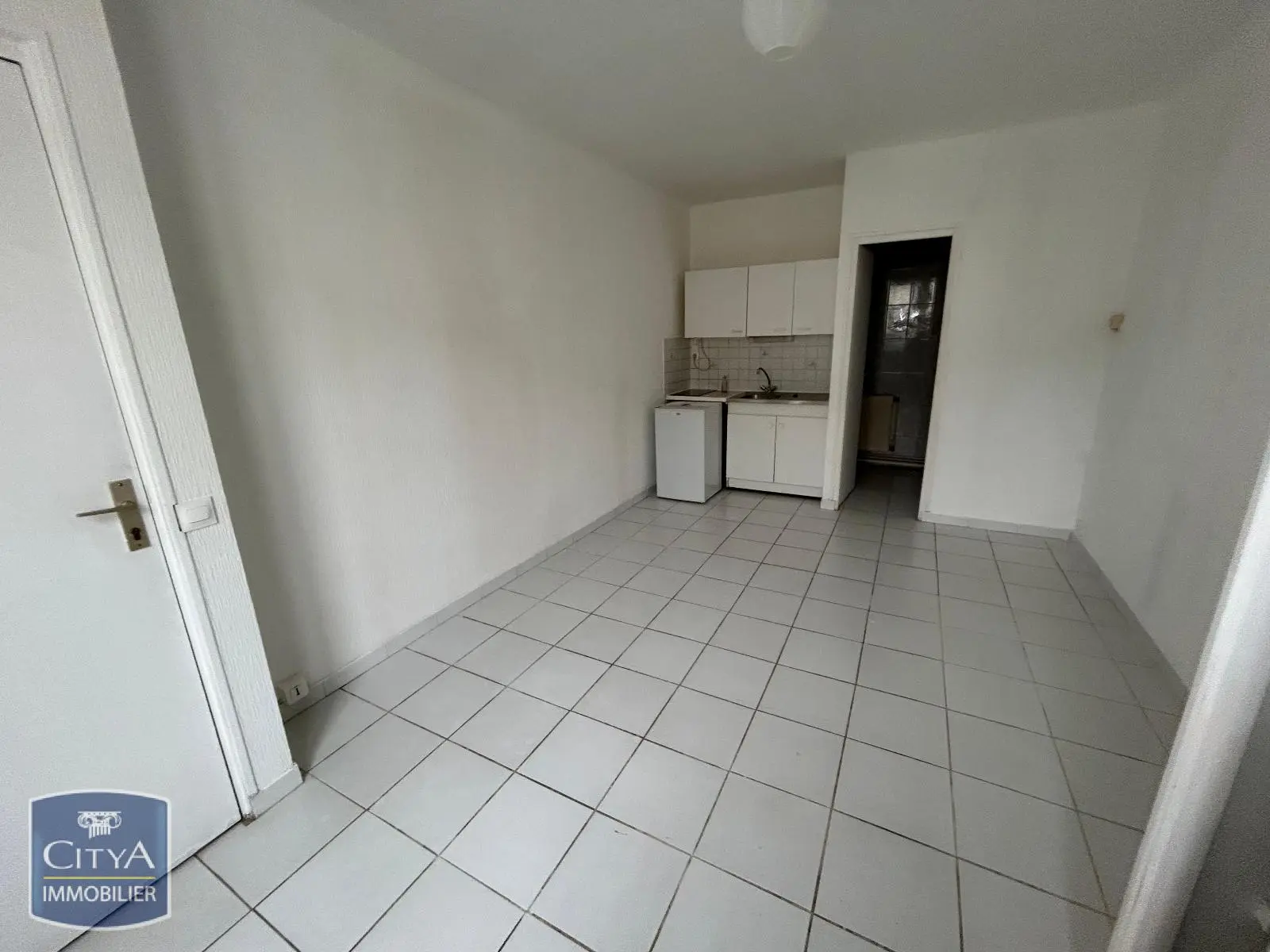 Photo 1 Appartement 1 pièce 20m²