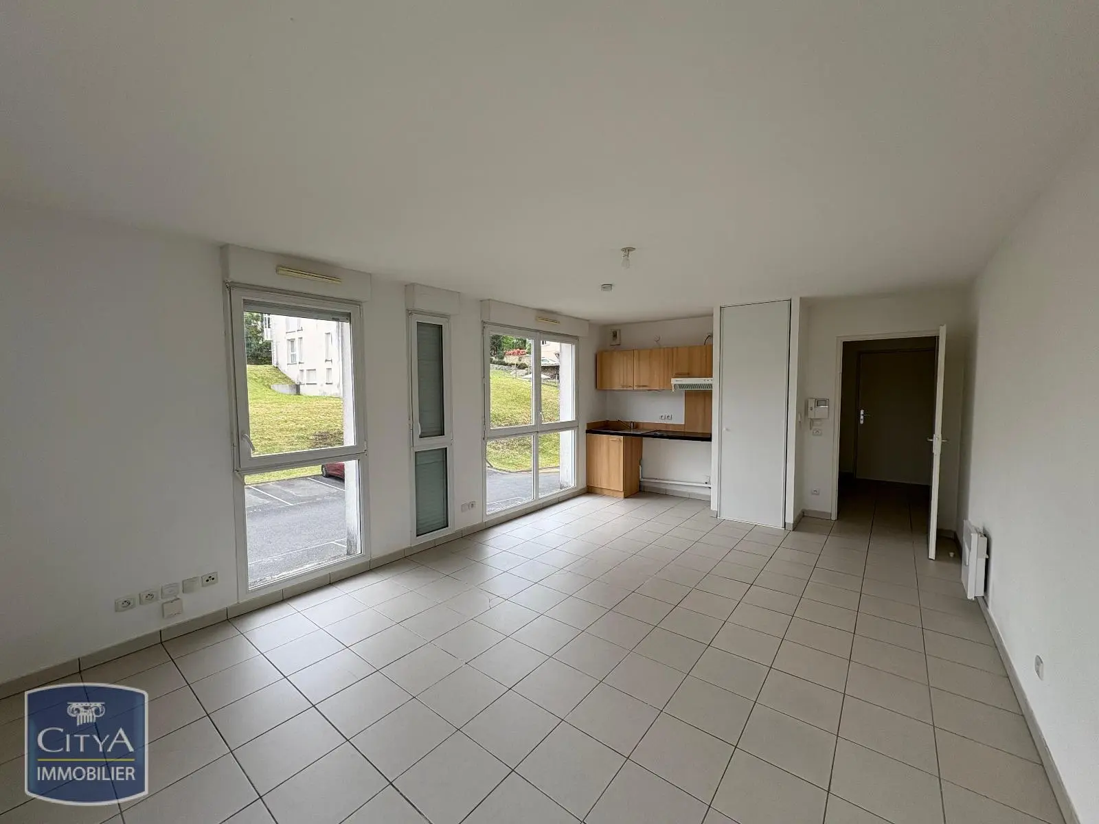 Photo 1 Appartement 1 pièce 35.01m²