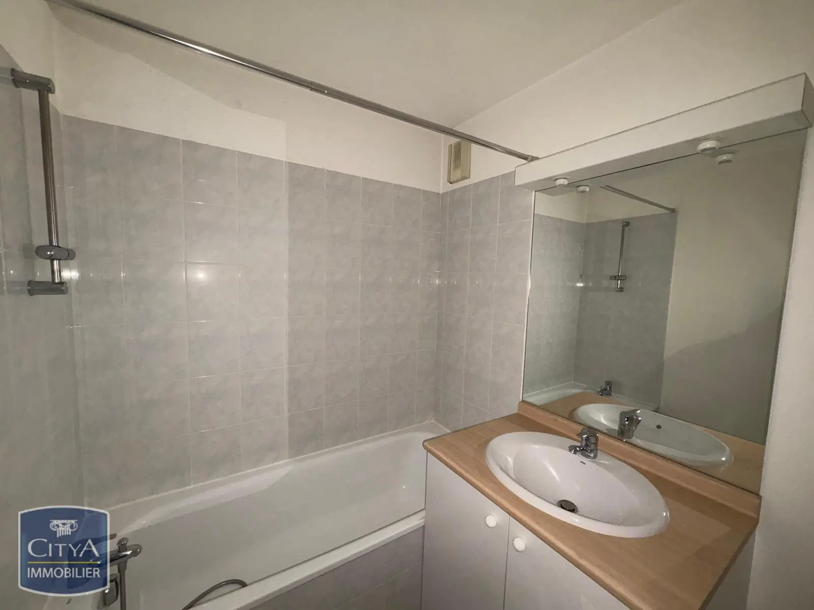 Photo 5 appartement Angoulême